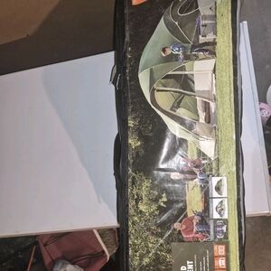 Ozark Trail Deluxe XL Cool Weather Sleeping Bag - Green and Cream